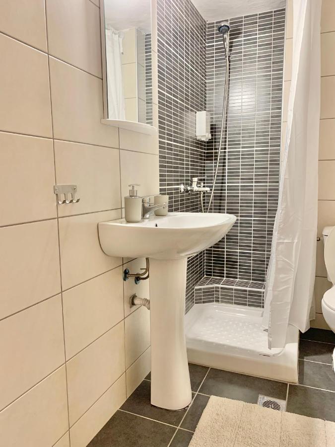 Lovely Apartment By The Sea 2 ….. Epanomi Bagian luar foto